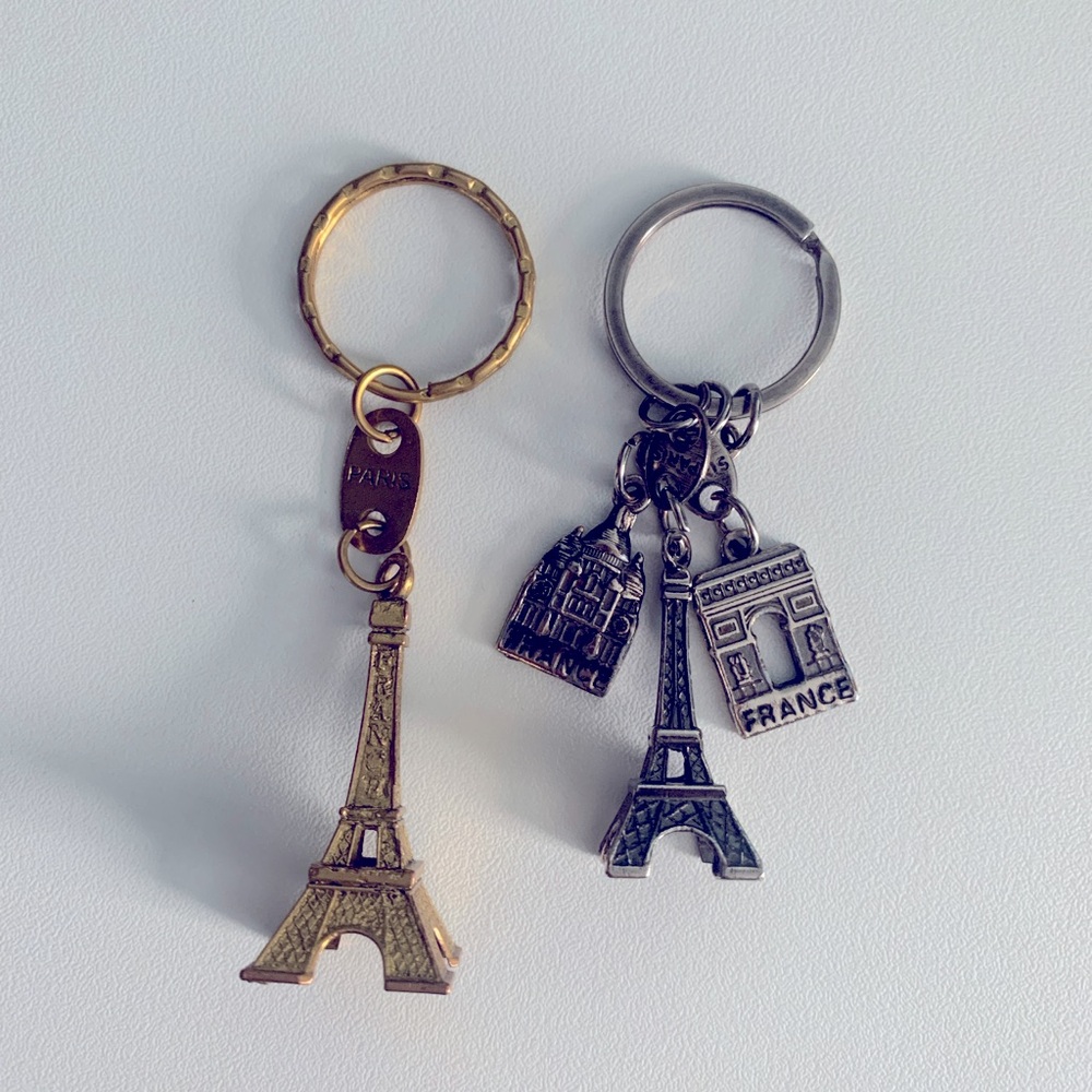 3/$25✨ NWOT. Souvenir Keychain France 🇫🇷 Paris
